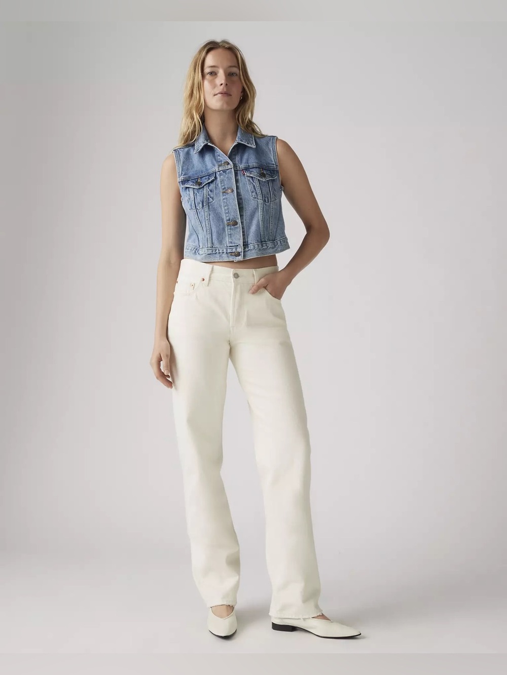 Levi’s 501 ‘90’s Women’s Jeans High-Rise Straight Jeans in Off-White